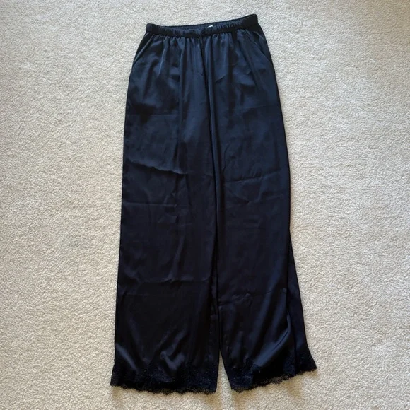 Abercrombie & Fitch Women’s Lace and Satin Sleep Pant. Size Medium. - Picture 5 of 7